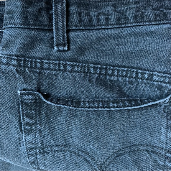 Vintage Levi’s 501 Straight Leg Button Fly Made In Canada - Picture 8 of 16